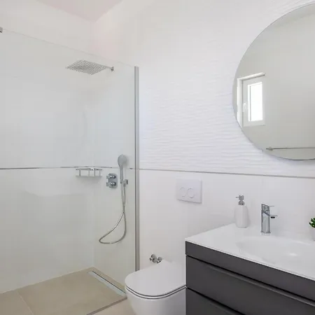 Biser Mora Villa Sevid